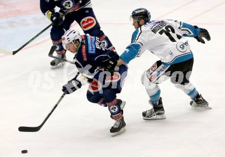 EBEL. Eishockey Bundesliga. EC VSV gegen EHC Liwest Black Wings Linz. Christian Jennes,  (VSV), Kevin Moderer (Linz). Villach, am 15.12.2015.
Foto: Kuess 


---
pressefotos, pressefotografie, kuess, qs, qspictures, sport, bild, bilder, bilddatenbank