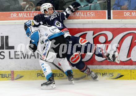 EBEL. Eishockey Bundesliga. EC VSV gegen EHC Liwest Black Wings Linz. Miha Verlic,  (VSV), Jason Ulmer (Linz). Villach, am 15.12.2015.
Foto: Kuess 


---
pressefotos, pressefotografie, kuess, qs, qspictures, sport, bild, bilder, bilddatenbank