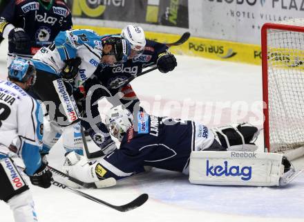 EBEL. Eishockey Bundesliga. EC VSV gegen EHC Liwest Black Wings Linz. Jean Philippe Lamoureux,  (VSV), Brett McLean (Linz). Villach, am 15.12.2015.
Foto: Kuess 


---
pressefotos, pressefotografie, kuess, qs, qspictures, sport, bild, bilder, bilddatenbank