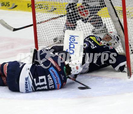 EBEL. Eishockey Bundesliga. EC VSV gegen EHC Liwest Black Wings Linz. Miha Verlic, Jean Philippe Lamoureux (VSV). Villach, am 15.12.2015.
Foto: Kuess 


---
pressefotos, pressefotografie, kuess, qs, qspictures, sport, bild, bilder, bilddatenbank