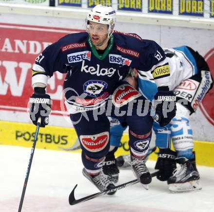 EBEL. Eishockey Bundesliga. EC VSV gegen EHC Liwest Black Wings Linz. Rick Schofield (VSV). Villach, am 15.12.2015.
Foto: Kuess 


---
pressefotos, pressefotografie, kuess, qs, qspictures, sport, bild, bilder, bilddatenbank