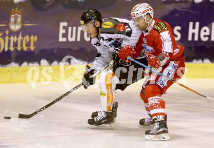 EBEL. Eishockey Bundesliga. KAC gegen 	Dornbirner Eishockey Club	. Kevin Kapstad,  (KAC), James Livingston (Dornbirn). Klagenfurt, am 18.12.2015.
Foto: Kuess

---
pressefotos, pressefotografie, kuess, qs, qspictures, sport, bild, bilder, bilddatenbank