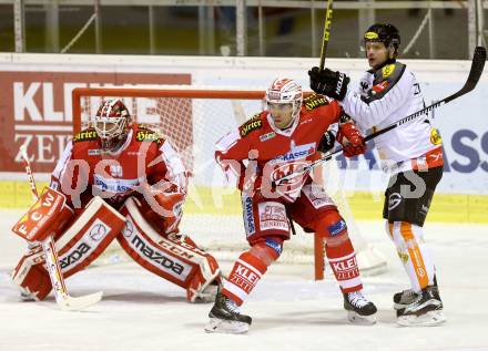 EBEL. Eishockey Bundesliga. KAC gegen 	Dornbirner Eishockey Club	. Rene Swette, Mark Popovic,  (KAC), Marek Zagrapan (Dornbirn). Klagenfurt, am 18.12.2015.
Foto: Kuess

---
pressefotos, pressefotografie, kuess, qs, qspictures, sport, bild, bilder, bilddatenbank