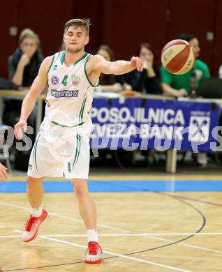 Basketball 2. Bundesliga 2015/16 Grunddurchgang 13. Runde. KOS Celovec gegen Woerthersee Piraten. Ziga Erculj (KOS). Klagenfurt, am 19.12.2015.
Foto: Kuess
---
pressefotos, pressefotografie, kuess, qs, qspictures, sport, bild, bilder, bilddatenbank