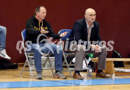 Basketball 2. Bundesliga 2015/16 Grunddurchgang 13. Runde. KOS Celovec gegen Woerthersee Piraten. Co Trainer Gerald KOhlmaier, Trainer Dragan Sliskovic (Piraten). Klagenfurt, am 19.12.2015.
Foto: Kuess
---
pressefotos, pressefotografie, kuess, qs, qspictures, sport, bild, bilder, bilddatenbank