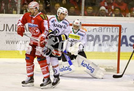 EBEL. Eishockey Bundesliga. KAC gegen 	VSV. Jean Francois Jacques, (KAC), Ryan McKiernan (VSV). Klagenfurt, am 20.12.2015.
Foto: Kuess

---
pressefotos, pressefotografie, kuess, qs, qspictures, sport, bild, bilder, bilddatenbank