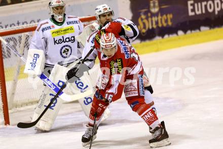 EBEL. Eishockey Bundesliga. KAC gegen 	VSV. Patrick Harand, (KAC), Ryan McKiernan, Jean Philippe Lamoureux  (VSV). Klagenfurt, am 20.12.2015.
Foto: Kuess

---
pressefotos, pressefotografie, kuess, qs, qspictures, sport, bild, bilder, bilddatenbank