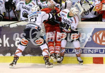 EBEL. Eishockey Bundesliga. KAC gegen 	VSV. Thomas Vallant, (KAC), Eric Hunter, Patrick Platzer (VSV). Klagenfurt, am 20.12.2015.
Foto: Kuess

---
pressefotos, pressefotografie, kuess, qs, qspictures, sport, bild, bilder, bilddatenbank