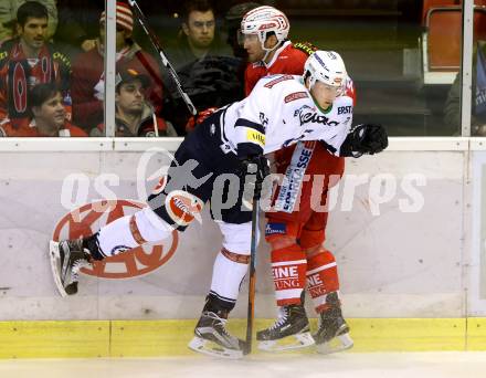 EBEL. Eishockey Bundesliga. KAC gegen 	VSV. Mark Popovic, (KAC), Adis Alagic (VSV). Klagenfurt, am 20.12.2015.
Foto: Kuess

---
pressefotos, pressefotografie, kuess, qs, qspictures, sport, bild, bilder, bilddatenbank