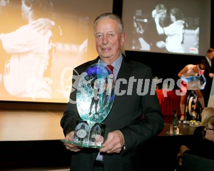 Sportgala. Nacht des Sports. Ehrung Sportler des Jahres. Auszeichnung fuer Lebenswerk. Walter Ludescher. Velden, 22.12.2015.
Foto: Kuess 
---
pressefotos, pressefotografie, kuess, qs, qspictures, sport, bild, bilder, bilddatenbank