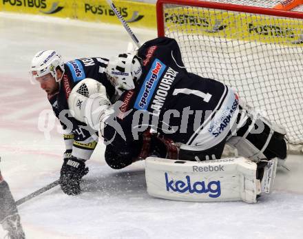 EBEL. Eishockey Bundesliga. EC VSV gegen Fehervar AV 19. Jean Philippe Lamoureux, Matt Kelly (VSV). Villach, am 22.12.2015.
Foto: Kuess 


---
pressefotos, pressefotografie, kuess, qs, qspictures, sport, bild, bilder, bilddatenbank