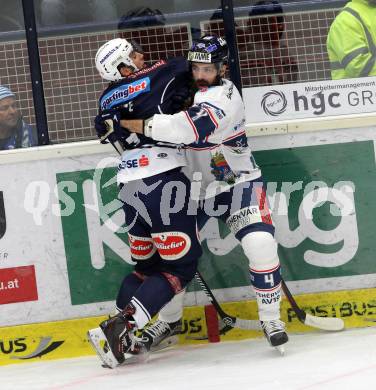 EBEL. Eishockey Bundesliga. EC VSV gegen Fehervar AV 19. Ziga Pance, (VSV), Antonin Manavian (Alba Volan). Villach, am 22.12.2015.
Foto: Kuess 


---
pressefotos, pressefotografie, kuess, qs, qspictures, sport, bild, bilder, bilddatenbank