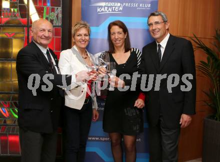 Sportgala. Nacht des Sports. Ehrung Sportler des Jahres. Joe Tiger Pachler, Claudia Strobl, Michael Taupe Traer, Georg Werthner. Velden, 22.12.2015.
Foto: Kuess 
---
pressefotos, pressefotografie, kuess, qs, qspictures, sport, bild, bilder, bilddatenbank