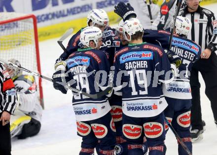 EBEL. Eishockey Bundesliga. EC VSV gegen Dornbirner Eishockey Club. Torjubel Patrick Platzer, Miha Verlic, Florian Muehlstein, Stefan Bacher (VSV). Villach, am 30.12.2015.
Foto: Kuess 


---
pressefotos, pressefotografie, kuess, qs, qspictures, sport, bild, bilder, bilddatenbank