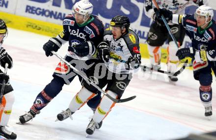 EBEL. Eishockey Bundesliga. EC VSV gegen Dornbirner Eishockey Club. Miha Verlic,  (VSV), Christopher D Alvise (Dornbirn). Villach, am 30.12.2015.
Foto: Kuess 


---
pressefotos, pressefotografie, kuess, qs, qspictures, sport, bild, bilder, bilddatenbank