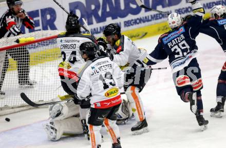 EBEL. Eishockey Bundesliga. EC VSV gegen Dornbirner Eishockey Club. Torjubel Patrick Platzer (VSV). Villach, am 30.12.2015.
Foto: Kuess 


---
pressefotos, pressefotografie, kuess, qs, qspictures, sport, bild, bilder, bilddatenbank