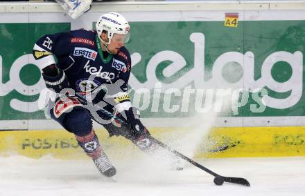 EBEL. Eishockey Bundesliga. EC VSV gegen Dornbirner Eishockey Club. Nico Brunner (VSV). Villach, am 30.12.2015.
Foto: Kuess 


---
pressefotos, pressefotografie, kuess, qs, qspictures, sport, bild, bilder, bilddatenbank