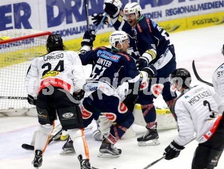 EBEL. Eishockey Bundesliga. EC VSV gegen Dornbirner Eishockey Club. Torjubel Eric Hunter, Miha Verlic (VSV). Villach, am 30.12.2015.
Foto: Kuess 


---
pressefotos, pressefotografie, kuess, qs, qspictures, sport, bild, bilder, bilddatenbank