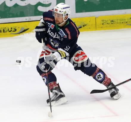 EBEL. Eishockey Bundesliga. EC VSV gegen HCB Suedtirol. Eric Hunter (VSV). Villach, am 1.1.2016.
Foto: Kuess 


---
pressefotos, pressefotografie, kuess, qs, qspictures, sport, bild, bilder, bilddatenbank