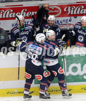 EBEL. Eishockey Bundesliga. EC VSV gegen HCB Suedtirol. Torjubel Dustin Johner,  Rick Schofield, Ryan McKiernan, Benjamin Petrik (VSV). Villach, am 1.1.2016.
Foto: Kuess 


---
pressefotos, pressefotografie, kuess, qs, qspictures, sport, bild, bilder, bilddatenbank