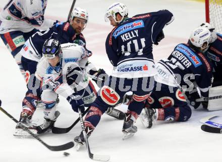 EBEL. Eishockey Bundesliga. EC VSV gegen Fehervar AV 19. Eric HUnter, Matt Kelly, (VSV), Peter Vincze  (Alba Volan). Villach, am 3.1.2016.
Foto: Kuess 


---
pressefotos, pressefotografie, kuess, qs, qspictures, sport, bild, bilder, bilddatenbank