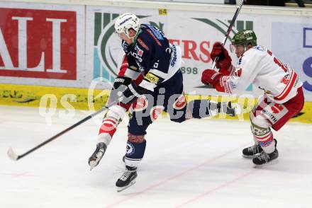 EBEL. Eishockey Bundesliga. EC VSV gegen HCB Suedtirol. Daniel Nageler,  (VSV), Taylor Vause (Bozen). Villach, am 1.1.2016.
Foto: Kuess 


---
pressefotos, pressefotografie, kuess, qs, qspictures, sport, bild, bilder, bilddatenbank