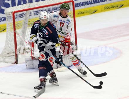 EBEL. Eishockey Bundesliga. EC VSV gegen HCB Suedtirol. Rick Schofield,  (VSV), Alexander Egger (Bozen). Villach, am 1.1.2016.
Foto: Kuess 


---
pressefotos, pressefotografie, kuess, qs, qspictures, sport, bild, bilder, bilddatenbank