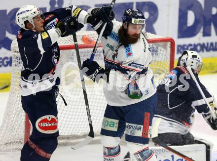 EBEL. Eishockey Bundesliga. EC VSV gegen Fehervar AV 19. Stefan Bacher, (VSV), Ryan Martinelli  (Alba Volan). Villach, am 3.1.2016.
Foto: Kuess 


---
pressefotos, pressefotografie, kuess, qs, qspictures, sport, bild, bilder, bilddatenbank