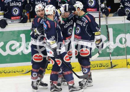 EBEL. Eishockey Bundesliga. EC VSV gegen HCB Suedtirol. Torjubel Dustin Johner,   Ryan McKiernan, Matt Kelly, Eric Hunter (VSV). Villach, am 1.1.2016.
Foto: Kuess 


---
pressefotos, pressefotografie, kuess, qs, qspictures, sport, bild, bilder, bilddatenbank