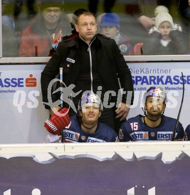 EBEL. Eishockey Bundesliga. KAC gegen EC Red Bull Salzburg. Trainer Dan Ratushny (Salzburg). Klagenfurt, am 5.1.2016.
Foto: Kuess

---
pressefotos, pressefotografie, kuess, qs, qspictures, sport, bild, bilder, bilddatenbank