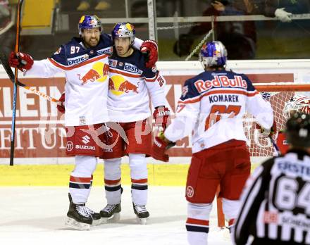 EBEL. Eishockey Bundesliga. KAC gegen EC Red Bull Salzburg. Torjubel Pehr Ledin, Luciano Aquino, Konstantin Komarek (Salzburg). Klagenfurt, am 5.1.2016.
Foto: Kuess

---
pressefotos, pressefotografie, kuess, qs, qspictures, sport, bild, bilder, bilddatenbank