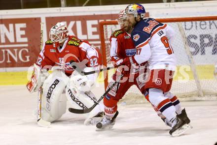 EBEL. Eishockey Bundesliga. KAC gegen EC Red Bull Salzburg. Bernd Brueckler,  (KAC), Jason Desantis, Pehr Ledin (Salzburg). Klagenfurt, am 5.1.2016.
Foto: Kuess

---
pressefotos, pressefotografie, kuess, qs, qspictures, sport, bild, bilder, bilddatenbank