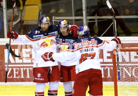 EBEL. Eishockey Bundesliga. KAC gegen EC Red Bull Salzburg. Torjubel Pehr Ledin, Luciano Aquino, Konstantin Komarek (Salzburg). Klagenfurt, am 5.1.2016.
Foto: Kuess

---
pressefotos, pressefotografie, kuess, qs, qspictures, sport, bild, bilder, bilddatenbank