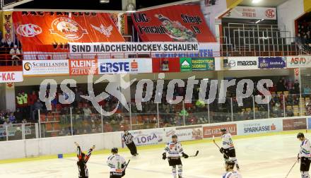 EBEL. Eishockey Bundesliga. KAC gegen HDD TELEMACH Olimpija Ljubljana. Fans, Transparente. (KAC). Klagenfurt, am 8.1.2016.
Foto: Kuess

---
pressefotos, pressefotografie, kuess, qs, qspictures, sport, bild, bilder, bilddatenbank