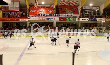 EBEL. Eishockey Bundesliga. KAC gegen HDD TELEMACH Olimpija Ljubljana. Fans, Transparente. (KAC). Klagenfurt, am 8.1.2016.
Foto: Kuess

---
pressefotos, pressefotografie, kuess, qs, qspictures, sport, bild, bilder, bilddatenbank