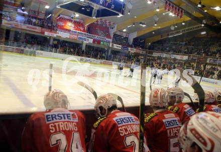 EBEL. Eishockey Bundesliga. KAC gegen HDD TELEMACH Olimpija Ljubljana. Fans, Transparente. (KAC). Klagenfurt, am 8.1.2016.
Foto: Kuess

---
pressefotos, pressefotografie, kuess, qs, qspictures, sport, bild, bilder, bilddatenbank