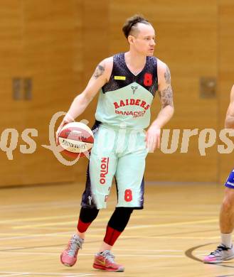 Basketball 2. Bundesliga 2015/16 Grunddurchgang 14. Runde. Raiders Villach gegen Radenthein Garnets.  Nino Gross (Villach). Villach, am 9.1.2016.
Foto: Kuess
---
pressefotos, pressefotografie, kuess, qs, qspictures, sport, bild, bilder, bilddatenbank