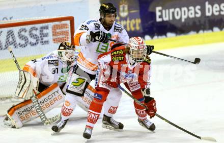 EBEL. Eishockey Bundesliga. KAC gegen 	Moser Medical Graz 99ers. Daniel Obersteiner, (KAC), Ales Kranjc  (Graz). Klagenfurt, am 10.1.2016.
Foto: Kuess

---
pressefotos, pressefotografie, kuess, qs, qspictures, sport, bild, bilder, bilddatenbank