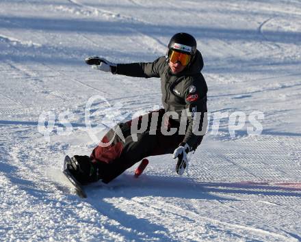 Snowboard. Training. Landeskader Kaernten.  Johann Stefaner. Simonhoehe, 13.1.2016.
Foto: Kuess
---
pressefotos, pressefotografie, kuess, qs, qspictures, sport, bild, bilder, bilddatenbank