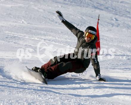 Snowboard. Training. Landeskader Kaernten.  Johann Stefaner. Simonhoehe, 13.1.2016.
Foto: Kuess
---
pressefotos, pressefotografie, kuess, qs, qspictures, sport, bild, bilder, bilddatenbank