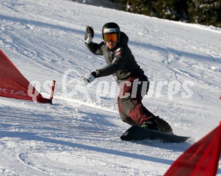 Snowboard. Training. Landeskader Kaernten.  Johann Stefaner. Simonhoehe, 13.1.2016.
Foto: Kuess
---
pressefotos, pressefotografie, kuess, qs, qspictures, sport, bild, bilder, bilddatenbank