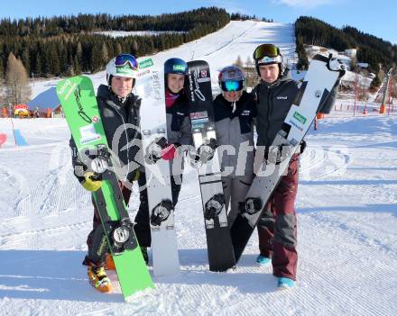 Snowboard. Training. Landeskader Kaernten. Alexander Payer, Sabine Schoeffmann, Ina Meschik, Johann Stefaner. Simonhoehe, 13.1.2016.
Foto: Kuess
---
pressefotos, pressefotografie, kuess, qs, qspictures, sport, bild, bilder, bilddatenbank