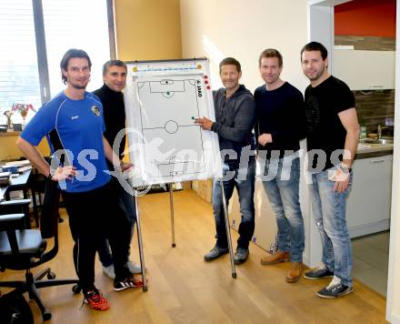 Fussball. Pressekonferenz Akademie RZ Pellets WAC. Mario Krassnitzer, Goran Lucic, Andreas Heraf, Thomas Hoeller, Guenter Walder. Klagenfurt, 13.1.2016.
Foto: Kuess
---
pressefotos, pressefotografie, kuess, qs, qspictures, sport, bild, bilder, bilddatenbank