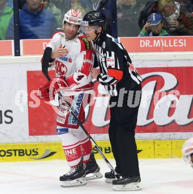 EBEL. Eishockey Bundesliga. EC VSV gegen KAC. Schiedsrichter Igor Dremelj, Mark Popovic (KAC). Villach, am 15.1.2016.
Foto: Kuess 


---
pressefotos, pressefotografie, kuess, qs, qspictures, sport, bild, bilder, bilddatenbank