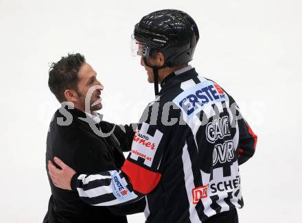 EBEL. Eishockey Bundesliga. EC VSV gegen KAC. Trainer Andreas Mellitzer, (KAC), Schiedsrichter Igor Dremelj. Villach, am 15.1.2016.
Foto: Kuess 


---
pressefotos, pressefotografie, kuess, qs, qspictures, sport, bild, bilder, bilddatenbank