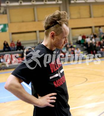 Basketball 2. Bundesliga 2015/16 Grunddurchgang 15. Runde. KOS Celovec  gegen Raiders Villach. Nino Gross (Villach). Klagenfurt, 16.1.2016.
Foto: Kuess
---
pressefotos, pressefotografie, kuess, qs, qspictures, sport, bild, bilder, bilddatenbank