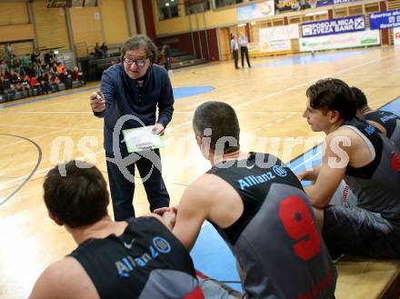 Basketball 2. Bundesliga 2015/16 Grunddurchgang 15. Runde. KOS Celovec  gegen Raiders Villach. Trainer Miran Cilensek (Villach). Klagenfurt, 16.1.2016.
Foto: Kuess
---
pressefotos, pressefotografie, kuess, qs, qspictures, sport, bild, bilder, bilddatenbank