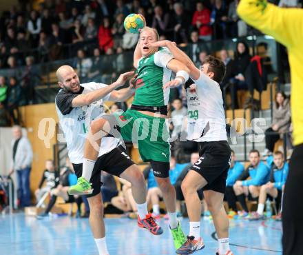 Handball Bundesliga. Schlafraum.at Kaernten gegen SC Ferlach. Leopold Wagner,  (HCK), Dario Herman, Mario Simic (Ferlach). Viktring, am 16.1.2016.
Foto: Kuess
---
pressefotos, pressefotografie, kuess, qs, qspictures, sport, bild, bilder, bilddatenbank