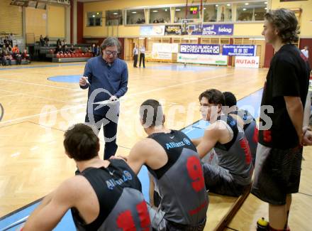 Basketball 2. Bundesliga 2015/16 Grunddurchgang 15. Runde. KOS Celovec  gegen Raiders Villach. Trainer Miran Cilensek (Villach). Klagenfurt, 16.1.2016.
Foto: Kuess
---
pressefotos, pressefotografie, kuess, qs, qspictures, sport, bild, bilder, bilddatenbank