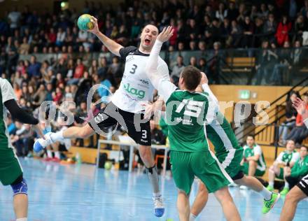 Handball Bundesliga. Schlafraum.at Kaernten gegen SC Ferlach. Klemen Kresnik, (HCK), Risto Arnaudovski  (Ferlach). Viktring, am 16.1.2016.
Foto: Kuess
---
pressefotos, pressefotografie, kuess, qs, qspictures, sport, bild, bilder, bilddatenbank